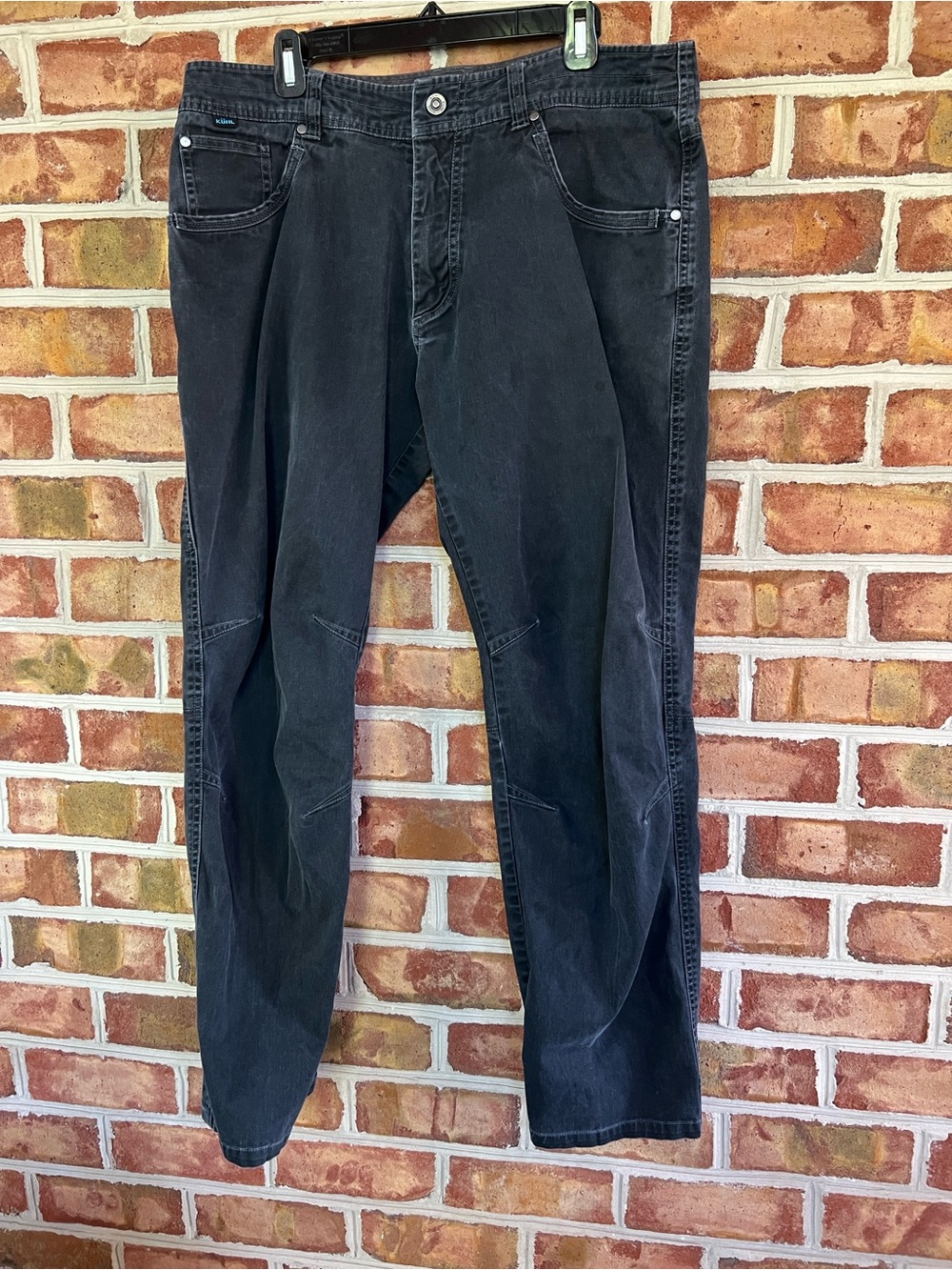 Kuhl Men's Black Relaxed Jeans. Size 38
